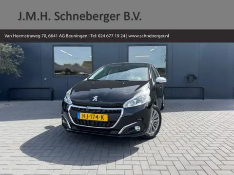 PEUGEOT 208 1.2 PureTech Allure / Cruise / Navi / Pdc A / Bluetooth