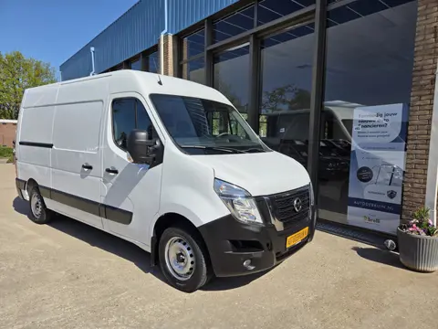 Renault Master / Nissan Interstar 2.3 dCi 150Pk / 110Kw L2/H2 Airco Cruise Achteruitrijcamera Trekha