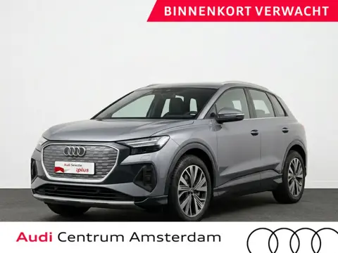 Audi Q4 e-tron 40 Launch edition Advanced 77 kWh 204pk | Navigatie | Verwarmbare voorstoelen | 19 in