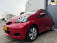 Toyota Aygo 1.0-12V Aspiration Red/Airco/Leder/AUX/Goed-onderhouden/Lmv