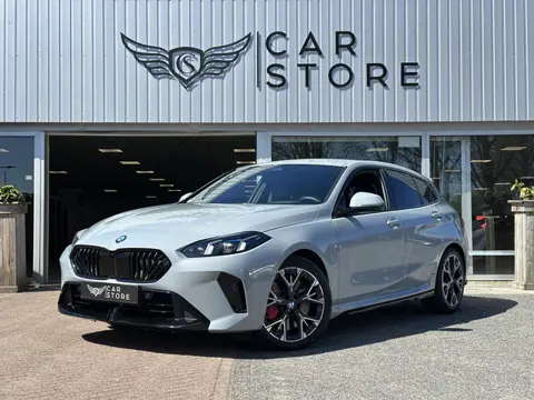 BMW 1-serie 120 M Sport Design Edition |HARMAN/KARDON|CARPLAY|360 CAMERA|HUD|LM VELGEN 18''|ACC|BMW 