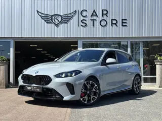 BMW 1-serie 120 M Sport Design Edition |HARMAN/KARDON|CARPLAY|360 CAMERA|HUD|LM VELGEN 18''|ACC|BMW 