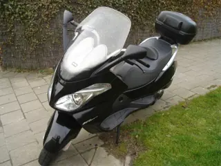 Aprilia Atlantic 500 sprint motorscooter