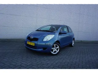 Toyota Yaris 1.3 VVTi Sol Airco / Elektr. ramen / NAP / NIEUWE APK!
