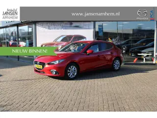 Mazda 3 2.0 120 TS+ , Trekhaak, Navi, Camera, Clima, Cruise, Stoelverwarming, PDC, HUD, LMV 16 Inch,