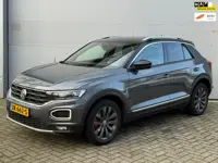 Volkswagen T-Roc 1.5 TSI Sport l Volledig Dealer Onderhouden l Virtual Cockpit l Navi l Automaat l A