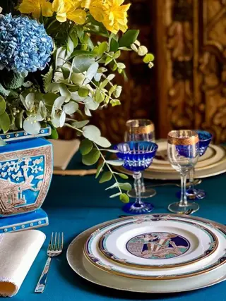 Tafelkleed met een elegante nachtblauwe kleur. 1.80 x 1.45