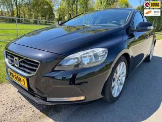Volvo V40 1.6 D2 Kinetic AUTOMAAT|stoelverwarming|climate control