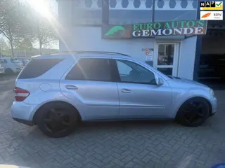 Mercedes-Benz M-klasse 320 CDI GRIJS KENTEKEN AUTO START NIET MEER ENGINE DONT START