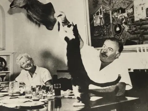 Alberto Korda (1928-2001) - Escritor y premio Nobel Ernest