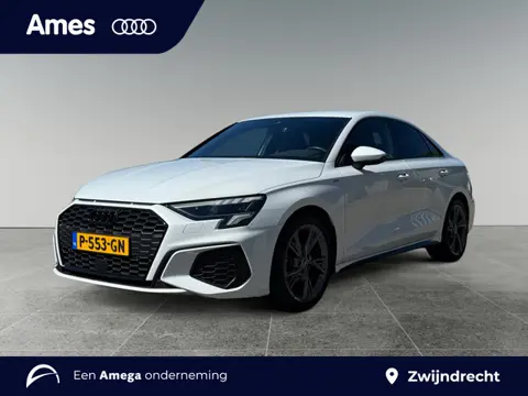 Audi A3 Limousine 30 110pk TFSI S edition Parkeerhulp achter | Cruise control | 	MMI navigatie plus 