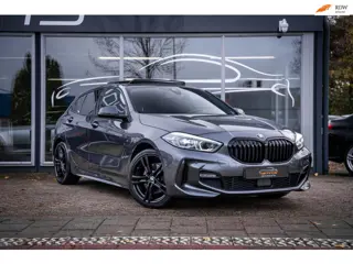 BMW 1-serie 118i High Executive|M Sport|Shadowline|Pano|Ambiance light|Stoelverw|