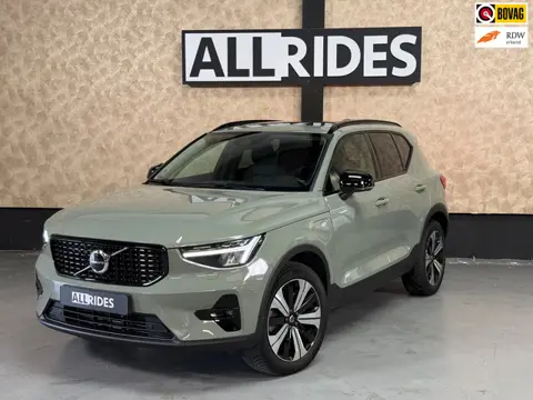 Volvo XC40 1.5 T4 Plug-in hybrid Ultimate Dark | Harman kardon | Pano | Stuur/Stoel verwarming | Cam