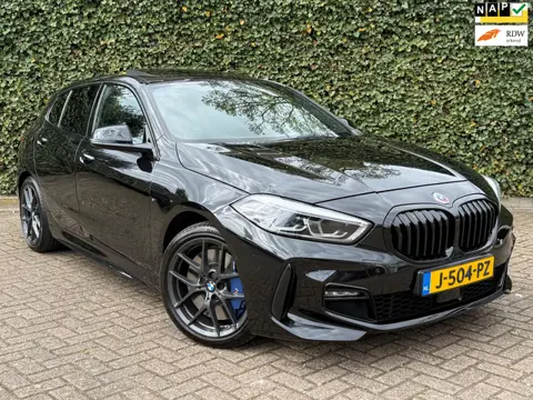 BMW 1-serie 118i High Executive M-Sport | Pano | Leder | Harman/Kardon