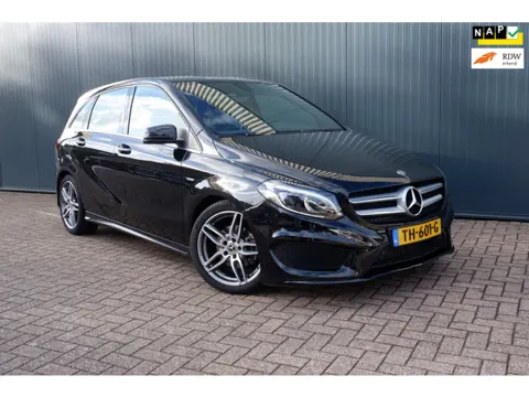 Mercedes-Benz B-klasse 180 AMG Upgrade Edition Automaat
