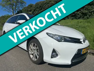 Toyota Auris Touring Sports 1.8 Hybrid Lease