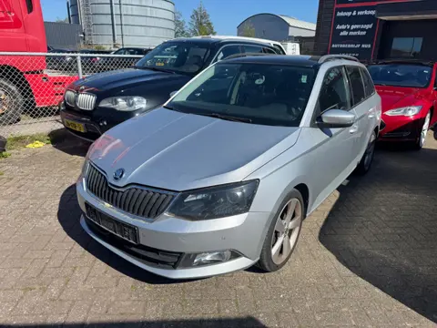 Skoda Fabia Combi 1.4 TDI PANO/NAVI MEGATRONIC DEFECT !!!