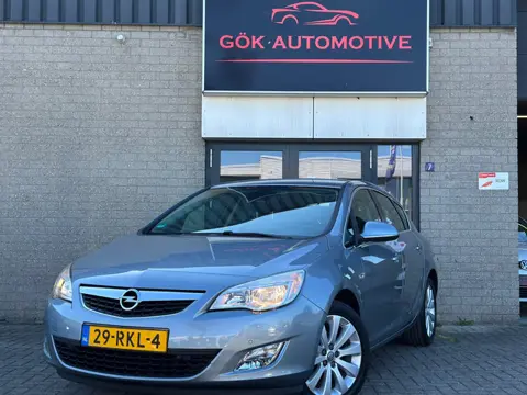 Opel Astra 1.4 Turbo Cosmo / Stoelverwarming / StuurVerwarming / NAP / Automaat / Navi / PDC / Airco