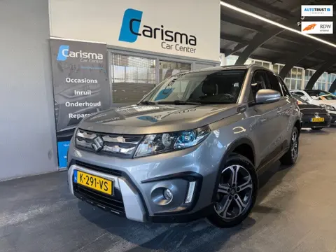 Suzuki Vitara 1.6 High Executive Leder|Pano|Navi|Trekhaak