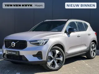 Volvo XC40 2.0 B4 Plus Dark Elektr. stoelverstelling / Harman Kardon Audio / Trekhaak / 19" / Keyles