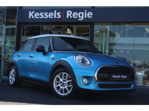 MINI Mini 1.5 Cooper Chili | Panorama | Camera | LED | Leer | Stoelverwarming | Sfeerverlichting | S