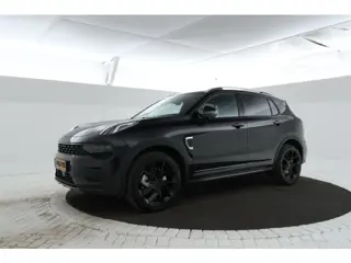 Lynk & Co 01 1.5 Full black, Panoramadak, 360 Camera, Apple Carplay, Trekhaak