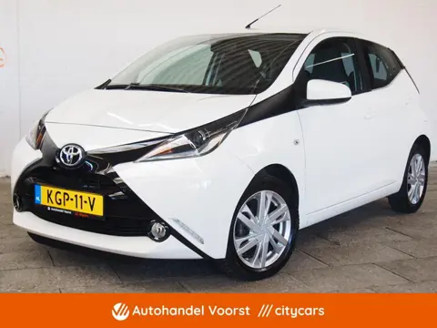 Toyota Aygo 1.0 VVT-i x-play Camera (APK:Nieuw) Incl.Garantie