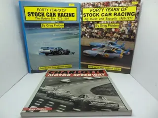Boeken - Tre Stock Car Racing Libri con totali pagine 1210