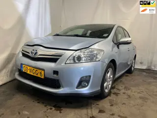 Toyota Auris 1.8 Full Hybrid Aspiration - Front Schade