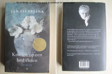 253 - Knielen op een bed violen - Jan Siebelink
