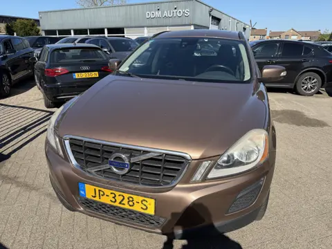 Volvo XC60 2.0 D3 Summum (bj 2013)
