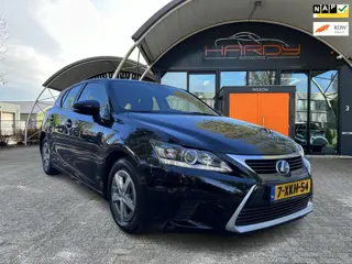 Lexus CT 200h NAVI TREKH NW MODEL NL-AUTO DEALERONDERHOUDEN RIJKLAARPRIJS!