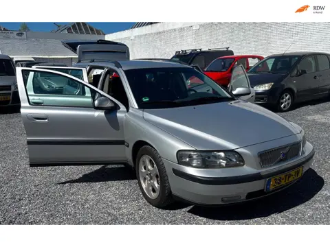 Volvo V70 AUTOMAAT 2.4 Comfort Line