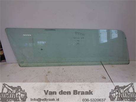 Volvo 245 1975-1993 Zijraam links achter
