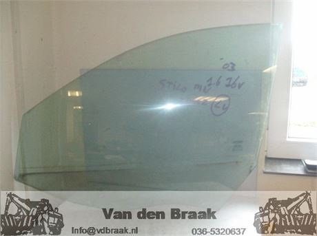 Fiat Stilo Multiwagon 2003-2008 Portierruit linksvoor