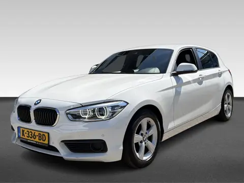 BMW 1-serie 118i Executive Automaat Incl. Stoelverwarming | Lederen stoelen| Parkeersensoren | Navig