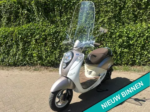 SYM Mio 50 MOKKA Windscherm Hoog BETAAL met in3
