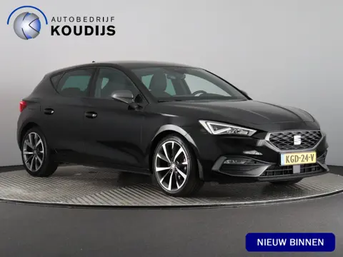 SEAT Leon 1.5 eTSI FR Business Intense (Camera / ACC / Keyless / Draadloos laden)