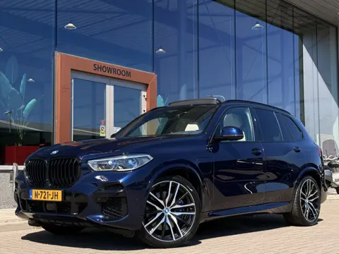 BMW X5 xDrive45e M-Sport Individual | B&O | SKY LOUNGE | LUCHTVERING | MASSAGE | SOFT CLOSE | LASER 