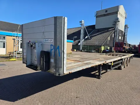 Schmitz Disc Schmitz 3-assige platte oplegger - Schmitz assen - Schijfremmen - Luchtvering PM2967