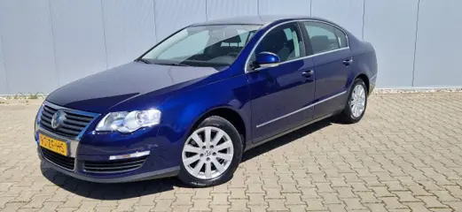 VOLKSWAGEN PASSAT 2.0 FSI  Clima  keurige staat  ,    Yongtimer !!