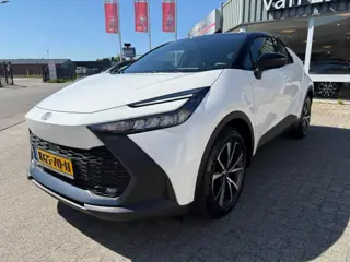 TOYOTA C-HR 2.0 Plug-in Hybrid 220 Dynamic