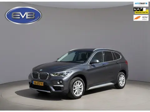 BMW X1 SDrive20i AUTOMAAT 192 pk Orange Sport Edition, lederen sportinterieur,stoelverwarming, elect