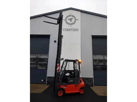 Linde E16 met cabine