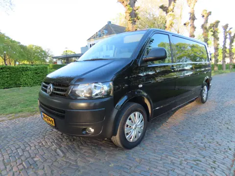 Volkswagen Transporter 2.0 TDI L2H1 DC Comfortline Ecc Cruisecontrol 3 Persoons Navigatie Trekhaak