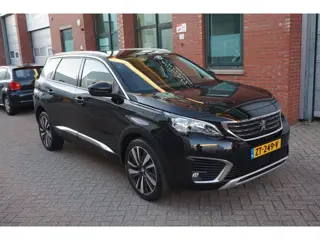 Peugeot 5008 1.2 PureTech Allure 2019