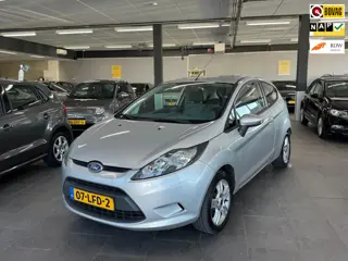 Ford Fiesta 1.25 Limited airco elektrische pakket lm-velgen parkeersensoren 137 dzkm nl auto