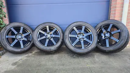 17" lichtmetalen velgen