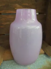 VAAS CHEETAH LILA GLAS h 21 X DIA 14,5 CM Nieuw