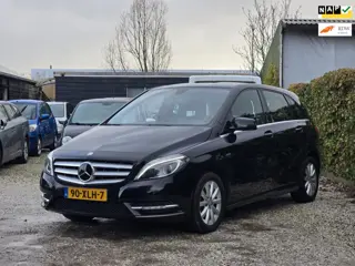 Mercedes-Benz B-klasse 180 LED/Ambientverl./Trekhaak/Carplay